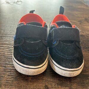 Toddler Size 6 Nike Shoe Boys